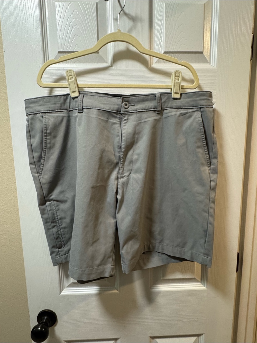 Men's Gray St John’s Bay Stretch Chino Shorts